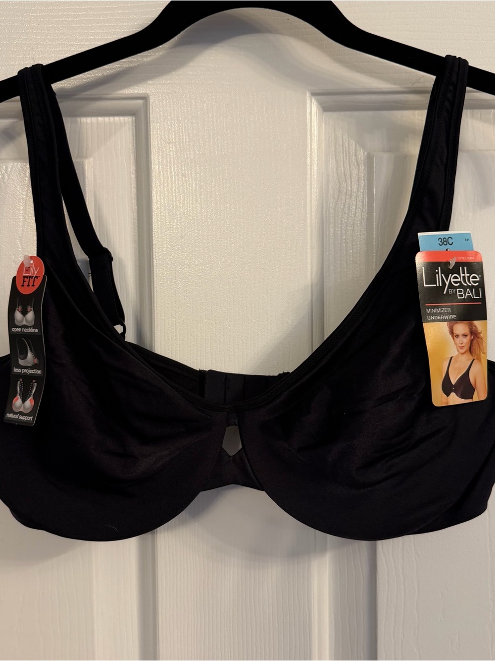 NWT Lilyette by Bali Minimizer Underwire Bra Black 38C Full Coverage